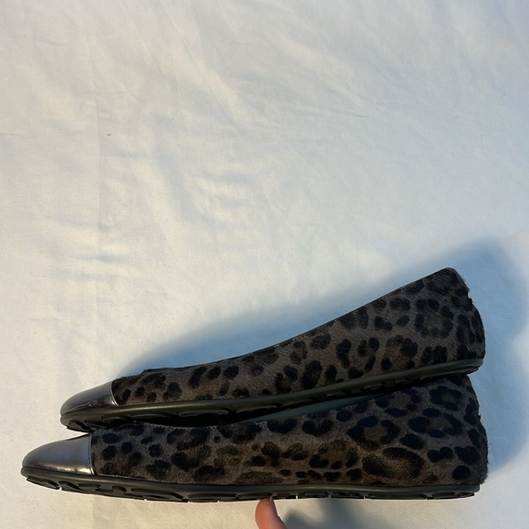 Jimmy Choo London Animal Leopard Print Size 40 Flats - Picture 13 of 15